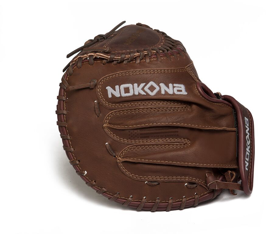 Nokona fastpitch best sale softball catchers mitt